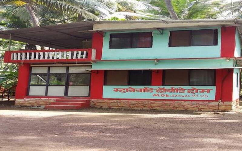 Mhatre Wadi Holiday Resort, Alibaug 1
